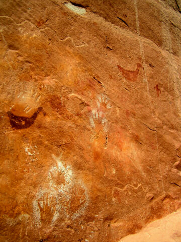 Arch Canyon pictographs and petroglyphs