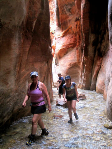 Entering the Kanarra Creek slot canyon