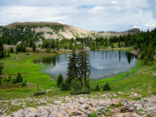 Lofty Lake 10,830'