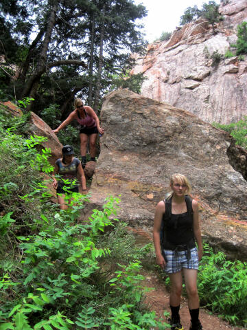 The trail to the slot canyon